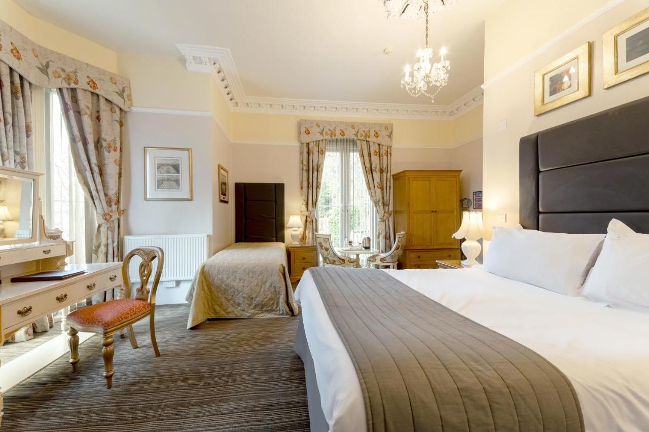 Charades Guest House ヘレフォード エクステリア 写真