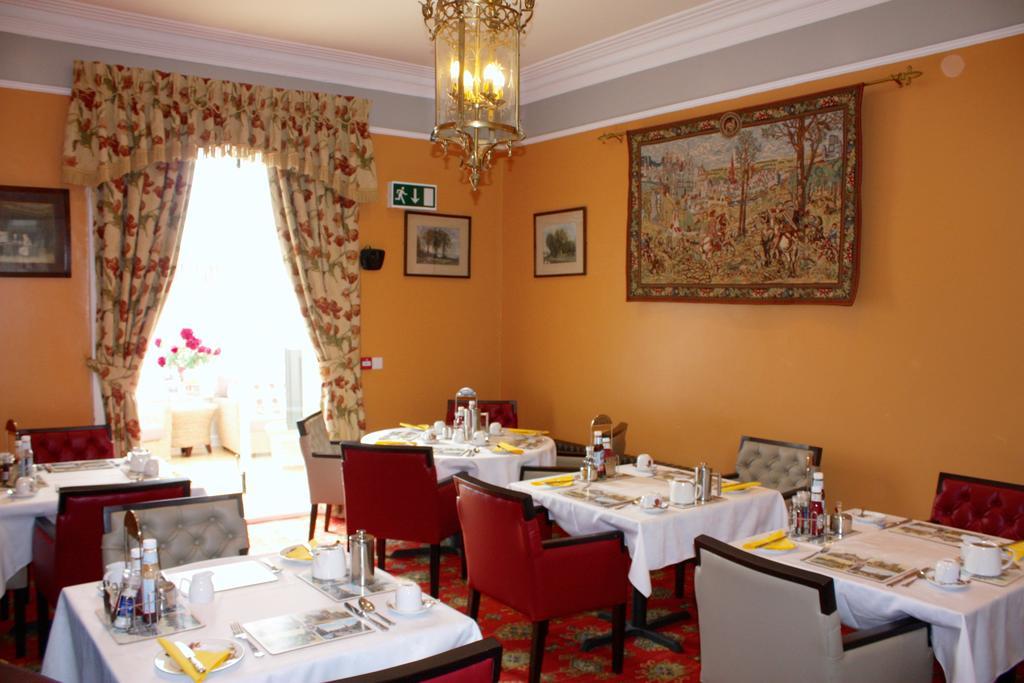 Charades Guest House ヘレフォード エクステリア 写真